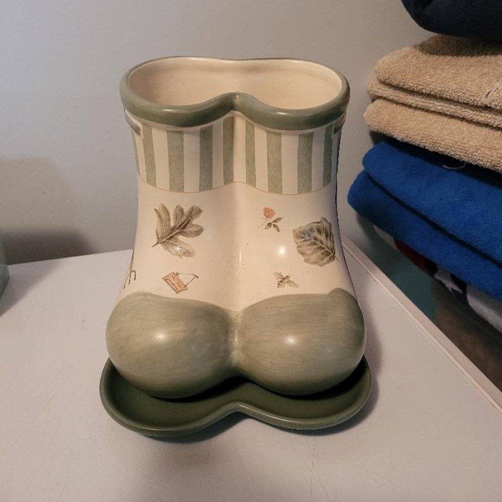Pfaltzgraff Rain Boots Planter